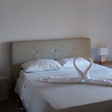 בארי Matthias Central Rooms And Accomodation מראה חיצוני תמונה