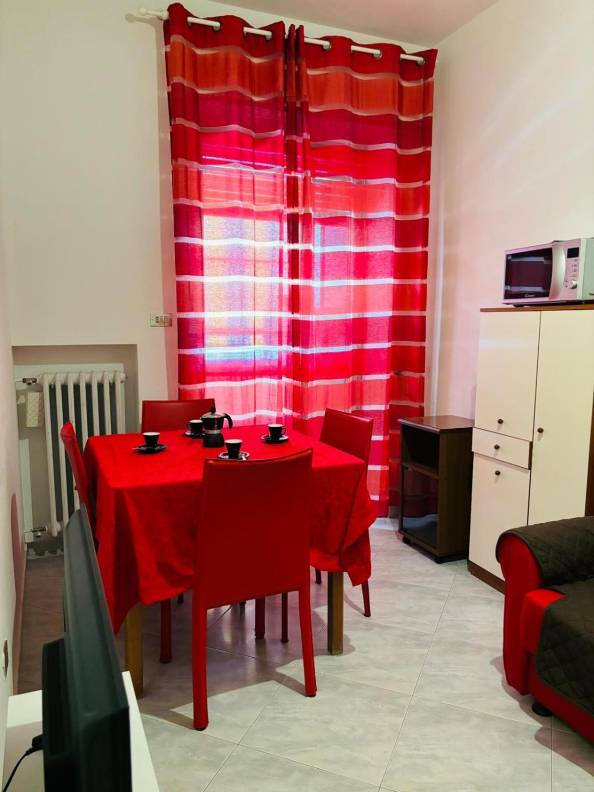 בארי Matthias Central Rooms And Accomodation מראה חיצוני תמונה