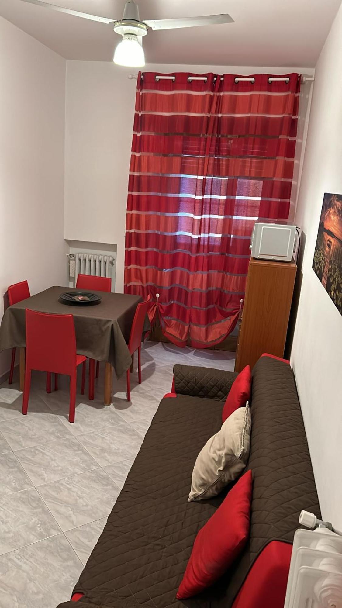 בארי Matthias Central Rooms And Accomodation מראה חיצוני תמונה