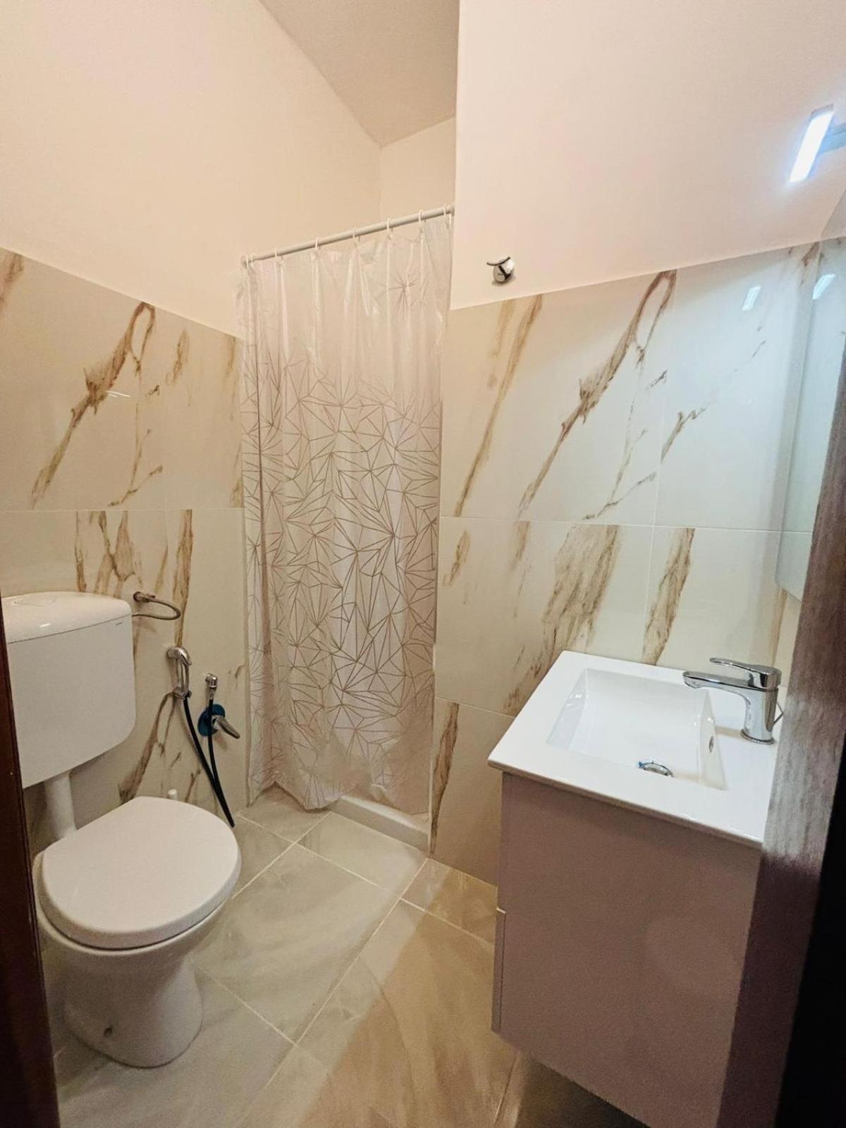 בארי Matthias Central Rooms And Accomodation מראה חיצוני תמונה