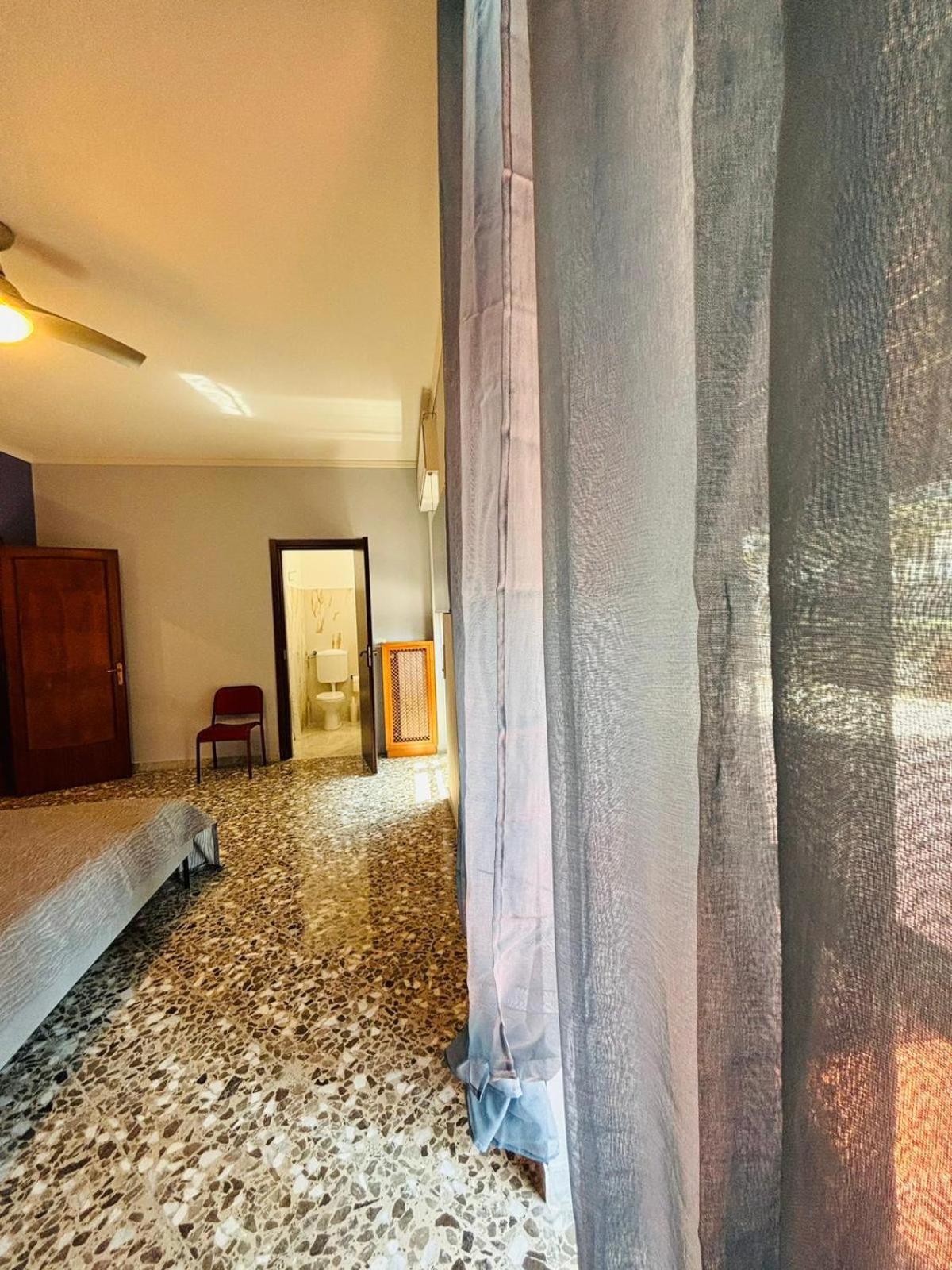 בארי Matthias Central Rooms And Accomodation מראה חיצוני תמונה