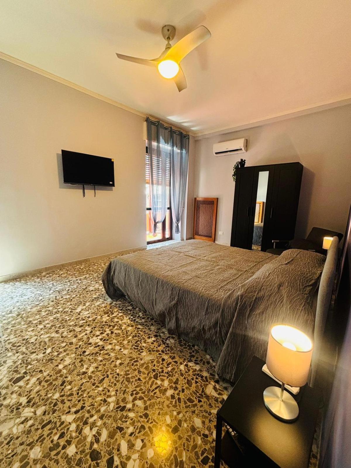 בארי Matthias Central Rooms And Accomodation מראה חיצוני תמונה